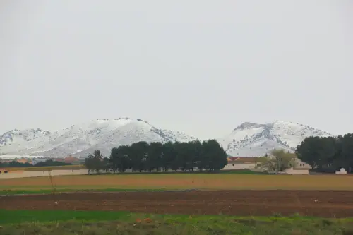 Cerro-Berrueco-1040-y-Cerro-de-Los-Pachecos-922-Tobarra
