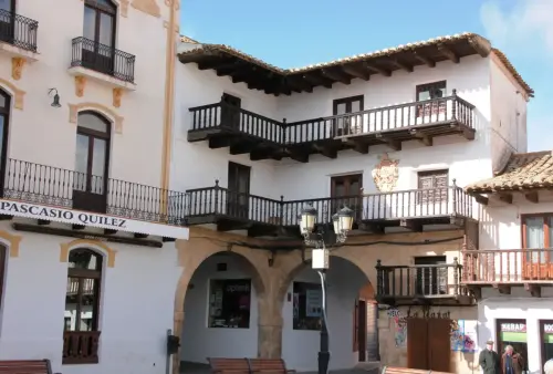 Plaza-Mayor-Tarazona-de-la-Mancha3