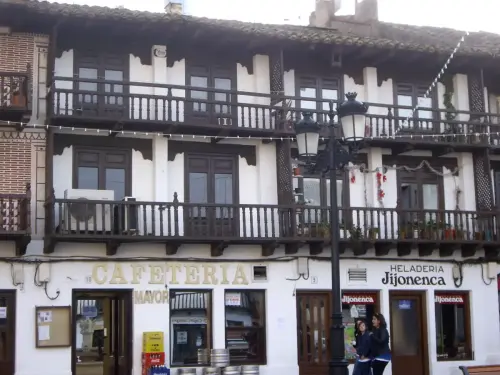 Plaza-Mayor-Tarazona-de-la-Mancha5