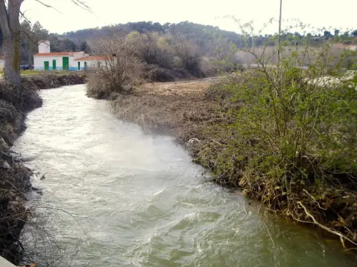 Rios057-Rio-del-Jardin-Piscifactoria