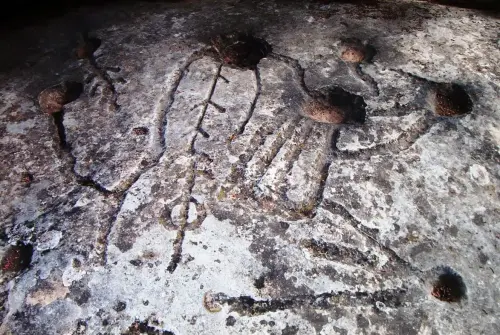 ARQUE.-162-Petroglifos-del-Cenajo-Hellin