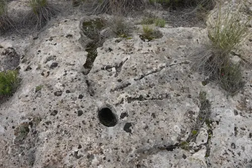 ARQUE.-172-Petroglifos-o-insculturas-Vilches-Hellin