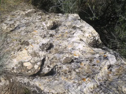 ARQUE.-173-Petroglifos-o-insculturas-Cabeza-LLana-Hellin