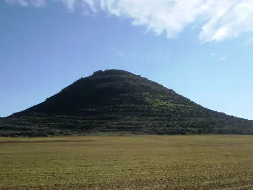 ARQUE.-250-Santuario-urbano-iberico-El-Amarejo-Bonete