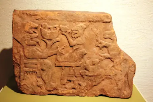 ARQUE.-305-Necropolis-de-Pozo-Moro-Chinchilla-Iberico-orientalizante