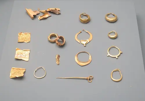 ARQUE.-322-Mundo-iberico-Pendientes