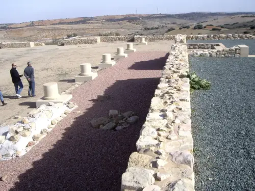 ARQUE.-404-Romanizacion-Libisosa-Colonia-Forum-Augustana