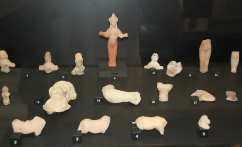 ARQUE.-484-Dioses-Lares