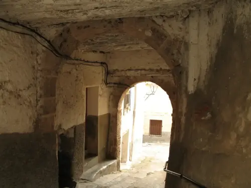 ARQUE.-689-Trazado-urbano-Letur.Siglo-XII-Trazado-urbanistico-de-Letur.Siglo-XII