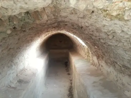 Aljibes-Penas-de-San-Pedro-castillo2