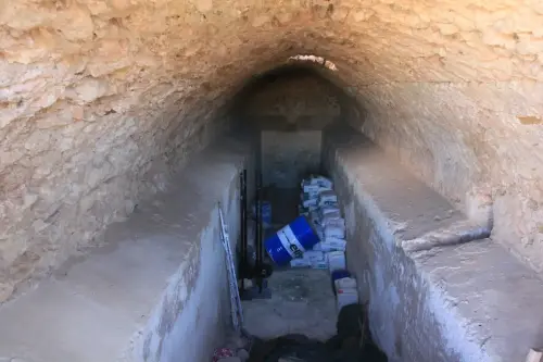 Aljibes-Penas-de-San-Pedro-castillo3