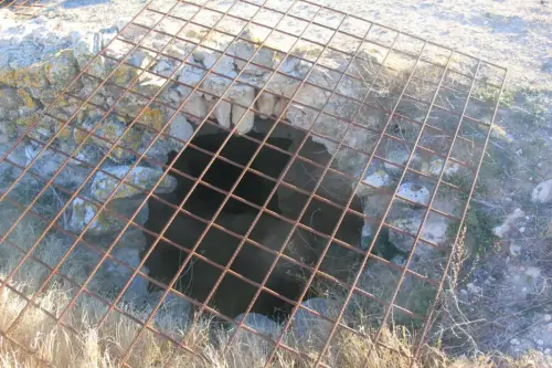 Aljibes-Penas-de-San-Pedro-castillo5c