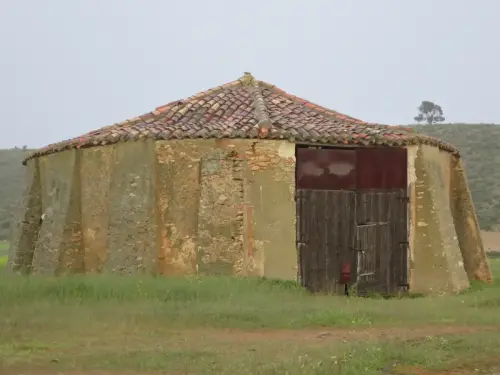 Aljibes-Pozohondo-Nava-de-Arriba