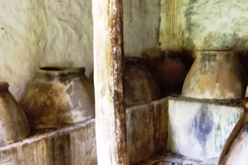 Bodegas-Los-Carriles-Yeste4