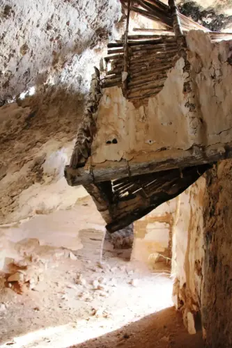 Casacueva-Villamalea-Cuevas-Blancas