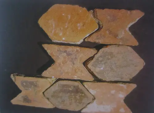 Siglo-XIV-XV-Pavimento-mudejar-Procedente-de-la-Iglesia-de-Santo-DomingoChinchilla-de-Montearagon