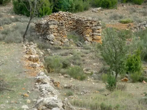Chozos-Molinicos-por-Las-Fuentecillas-y-Los-Vadillos