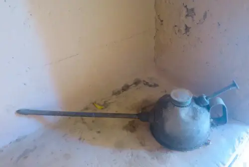 Cacharros-metalicos-alcuza