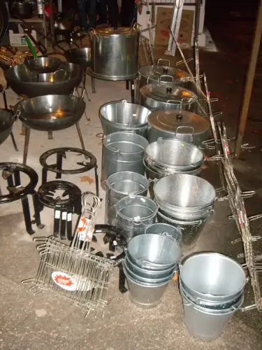 Cacharros-metalicos-cubos-y-valdes