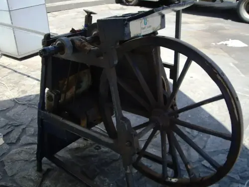 Cacharros-metalicos-para-afilar-cuchillos