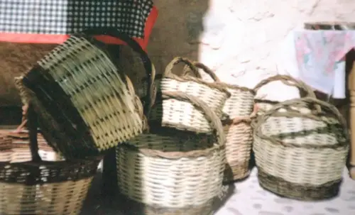 Cacharros-mimbre-cestas