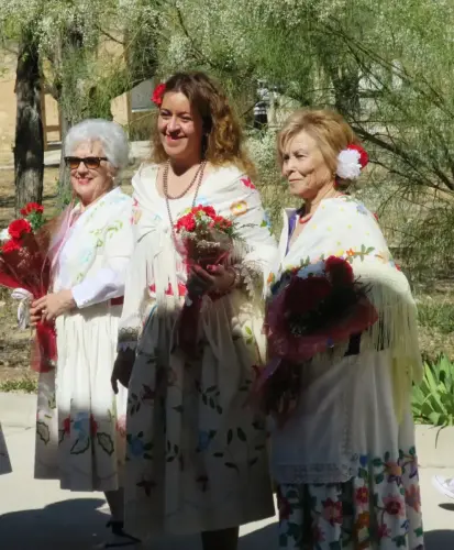 Oficios-Costura-Atuendo-tradicional