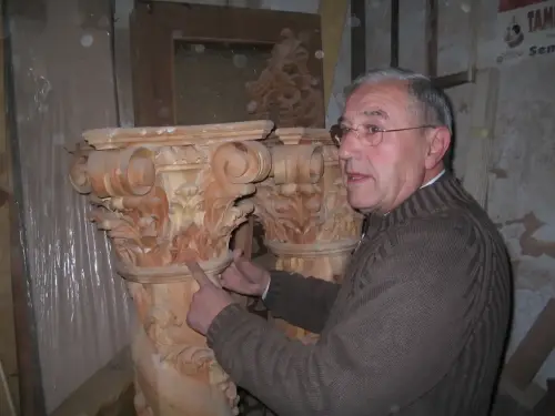 Oficios-Tallador-de-madera