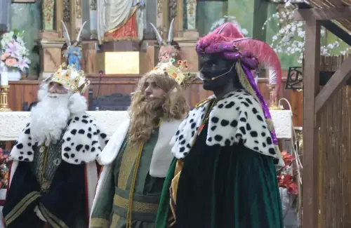 Auto-Reyes-Magos-Vianos131