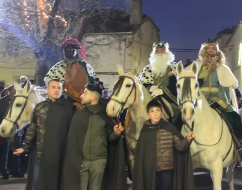 Auto-Reyes-Magos-Vianos78