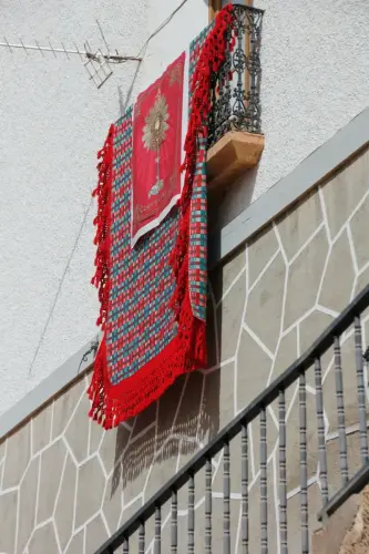 FiestasTradiciones-CorpusAlfombras-Ayna