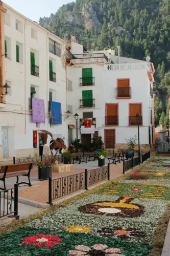 FiestasTradiciones-CorpusAlfombras-Bogarra94