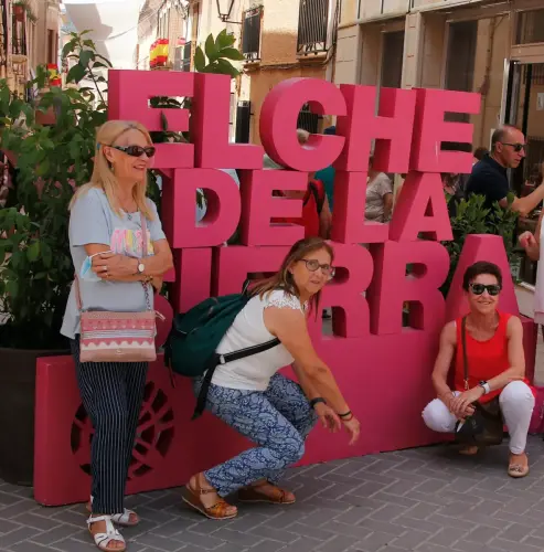 FiestasTradiciones-CorpusAlfombras-Elche-de-la-Sierra