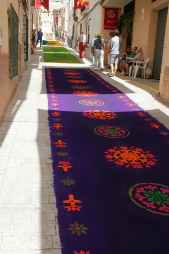 FiestasTradiciones-CorpusAlfombras-Elche-de-la-Sierra10