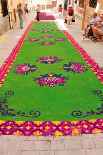 FiestasTradiciones-CorpusAlfombras-Elche-de-la-Sierra108
