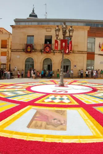 FiestasTradiciones-CorpusAlfombras-Elche-de-la-Sierra127