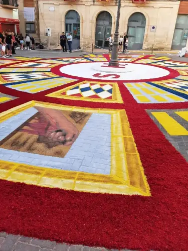 FiestasTradiciones-CorpusAlfombras-Elche-de-la-Sierra134