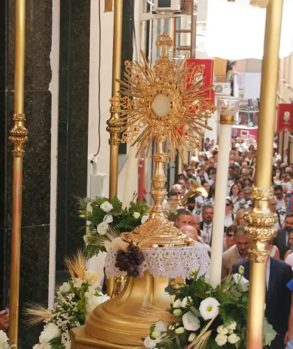 FiestasTradiciones-CorpusAlfombras-Elche-de-la-Sierra161