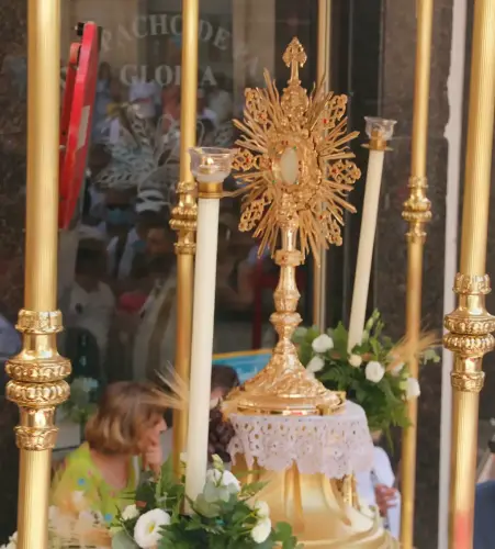 FiestasTradiciones-CorpusAlfombras-Elche-de-la-Sierra162