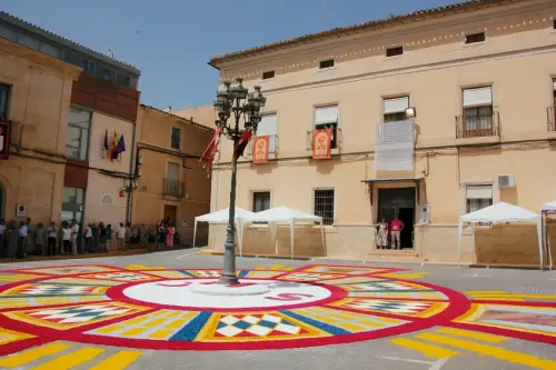 FiestasTradiciones-CorpusAlfombras-Elche-de-la-Sierra168