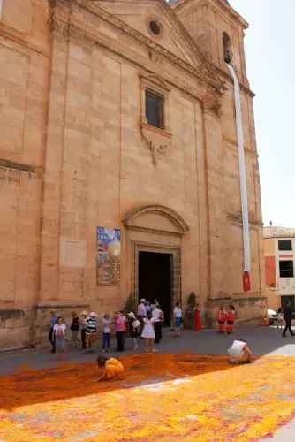 FiestasTradiciones-CorpusAlfombras-Elche-de-la-Sierra173