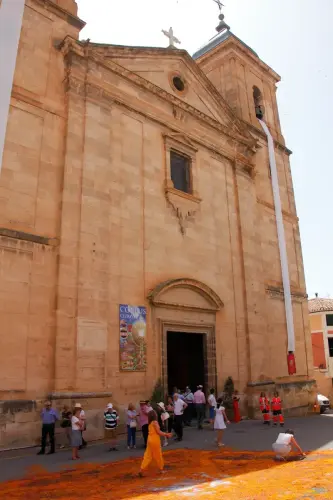 FiestasTradiciones-CorpusAlfombras-Elche-de-la-Sierra174