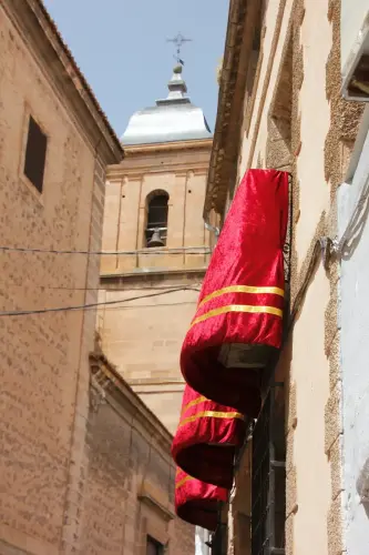 FiestasTradiciones-CorpusAlfombras-Elche-de-la-Sierra181