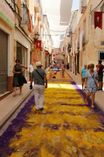 FiestasTradiciones-CorpusAlfombras-Elche-de-la-Sierra184