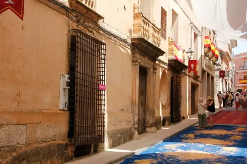 FiestasTradiciones-CorpusAlfombras-Elche-de-la-Sierra185