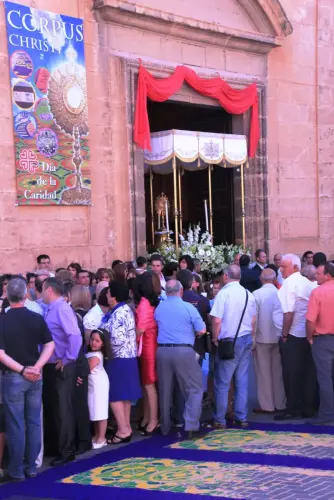 FiestasTradiciones-CorpusAlfombras-Elche-de-la-Sierra229