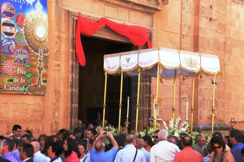 FiestasTradiciones-CorpusAlfombras-Elche-de-la-Sierra230