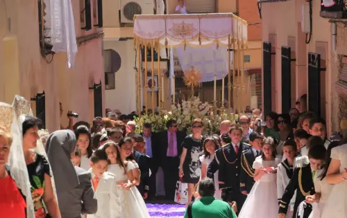 FiestasTradiciones-CorpusAlfombras-Elche-de-la-Sierra234