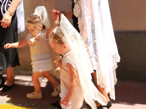 FiestasTradiciones-CorpusAlfombras-Elche-de-la-Sierra235