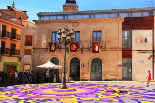 FiestasTradiciones-CorpusAlfombras-Elche-de-la-Sierra25