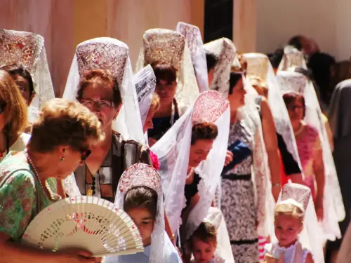 FiestasTradiciones-CorpusAlfombras-Elche-de-la-Sierra250